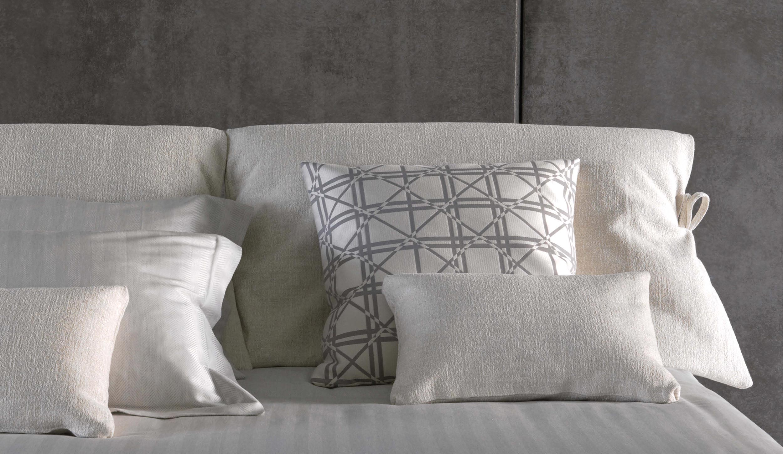 Nathalie double bed -Flou
